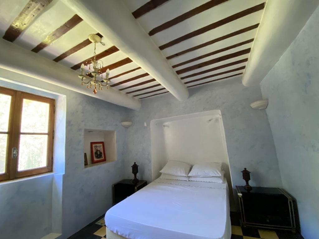 Maison D'Hotes, Superbe Et Spacieuse ,Dans Un Cadre Charmant Calme Et Verdoyant Pernes-les-Fontaines Dış mekan fotoğraf